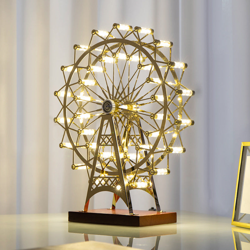 Nordic Ferris Wheel Lamp